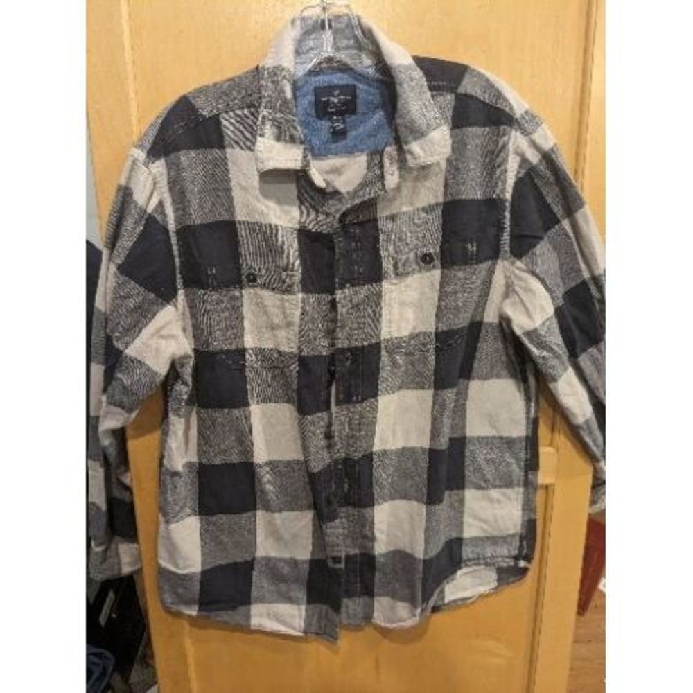 American‎ Eagle Flannel Shirt Size MEDIUM  Button Up Long Sleeve Gray Plaid